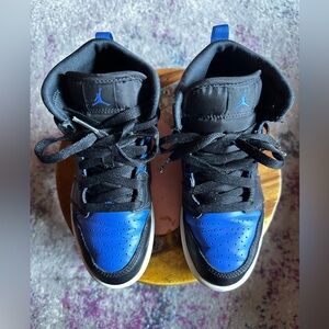 Air Jordan 1 Mid Black Royal Blue